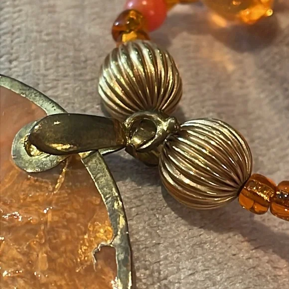 Vintage Tangerine Orange & Gold Pendant Necklace - Picture 8 of 9